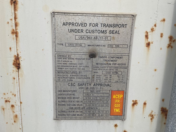 #1042-•-40'-standard-height-shipping-container-image-11