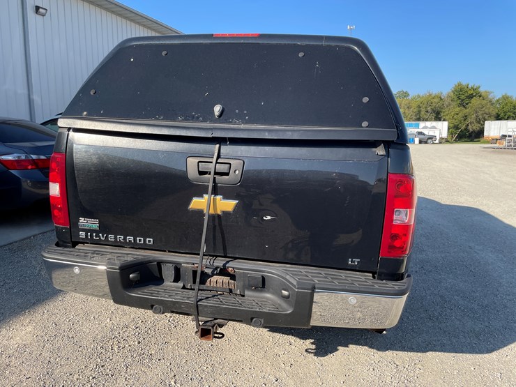 #1012-•-2012-chevy-silverado-1500-extended-cab-pickup-truck-image-7