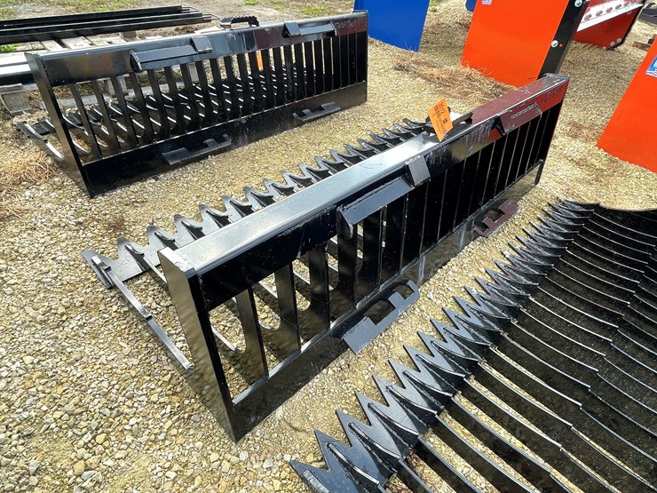#3012-•-skid-steer-6'-6"-rock-bucket-image-4