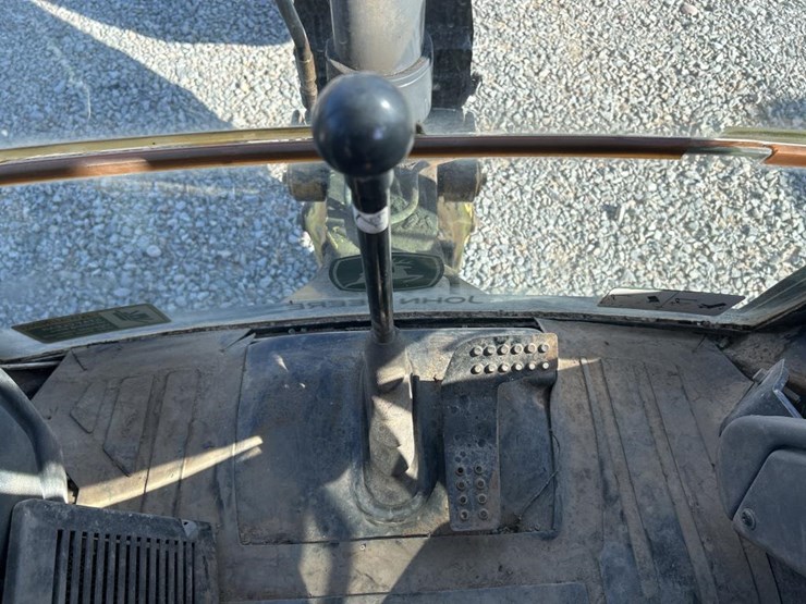2008-deere-310sj-image-81