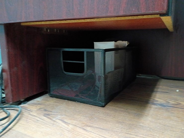 #21189-•-desk-image-12