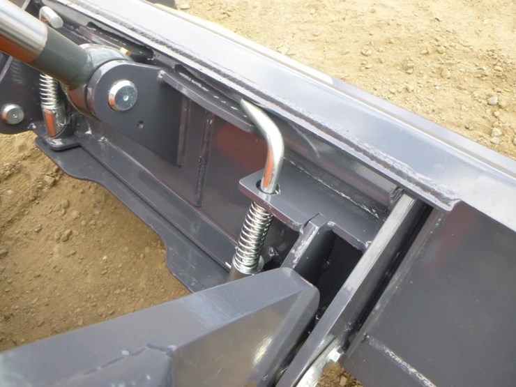 tpm-t460-skid-steer-track-loader-image-11
