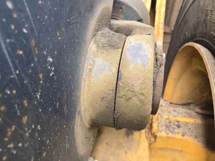 2007-deere-844j-image-28