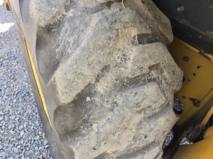 2015-deere-310sl-hl-image-90