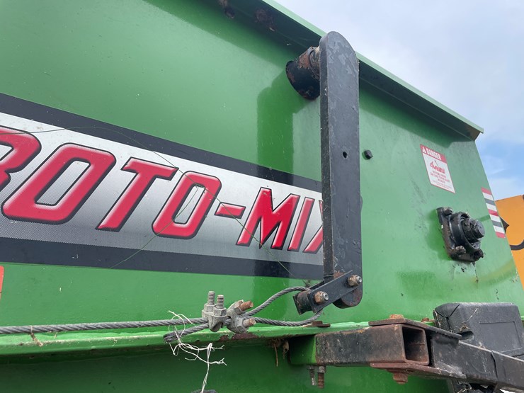 #1009-•-roto-mix-forage-express-image-30