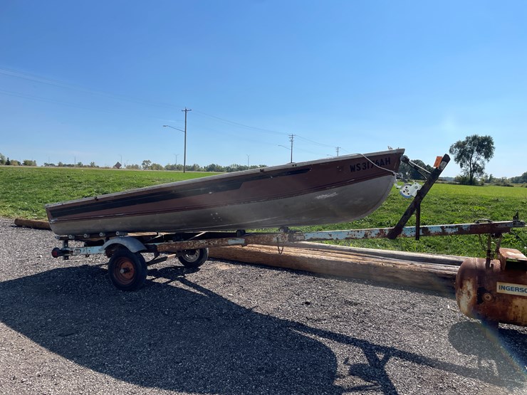 #1033-•-14-1/2'-aluminum-boat-&-trailer-image-3