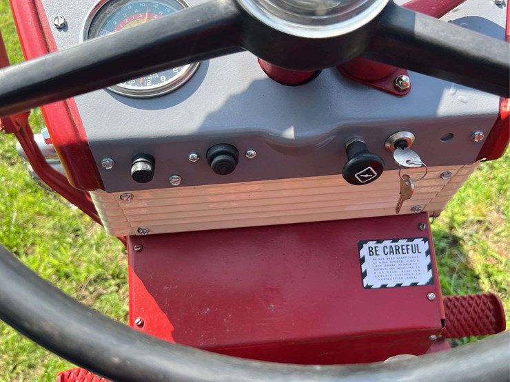 farmall-340-image-81