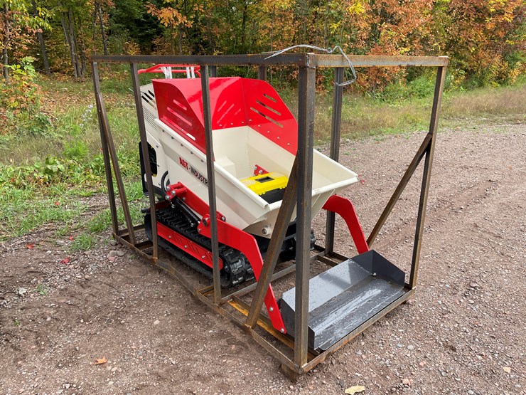 #8162-•-agt-stand-on-self-loading-crawler-dumper-image-5
