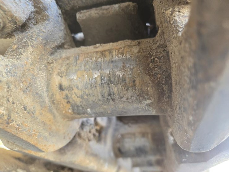 komatsu-pc210-lc-10-image-64