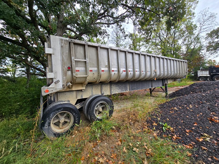 1970-fruehauf-end-dump-trailer-image-17