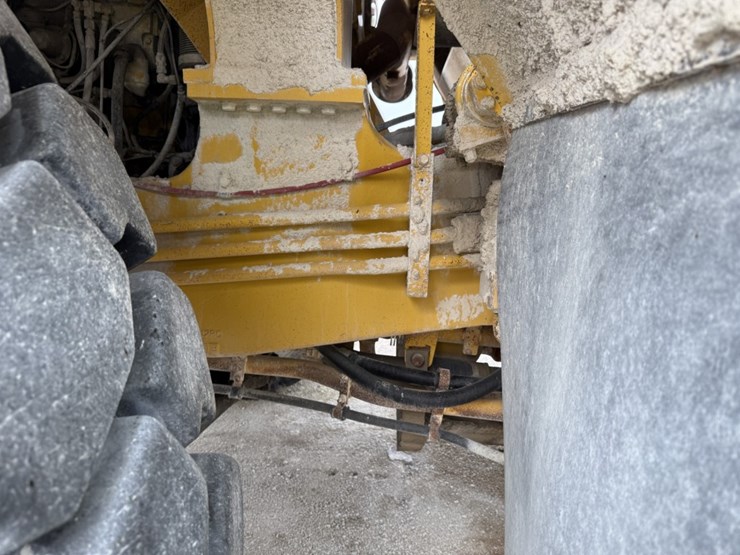 komatsu-hd465-5-image-128