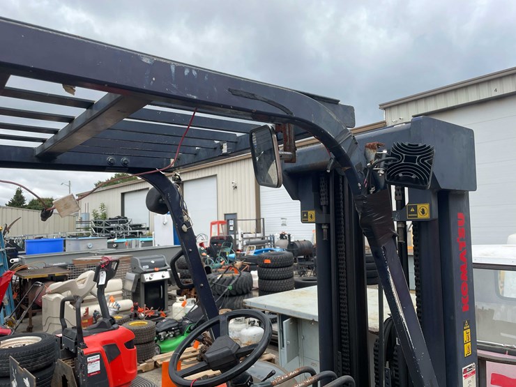 #1982-•-komatsu-forklift-(o4)-image-34