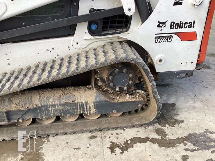 2016-bobcat-t770-image-11