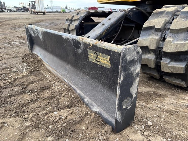 komatsu-pc28uu-image-9