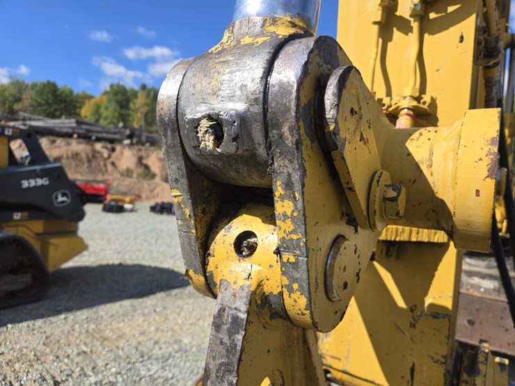 2006-caterpillar-m318-image-15