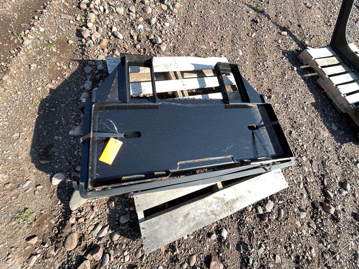 #8223-•-new-kc-45"-skid-steer-fork-frame-image-6