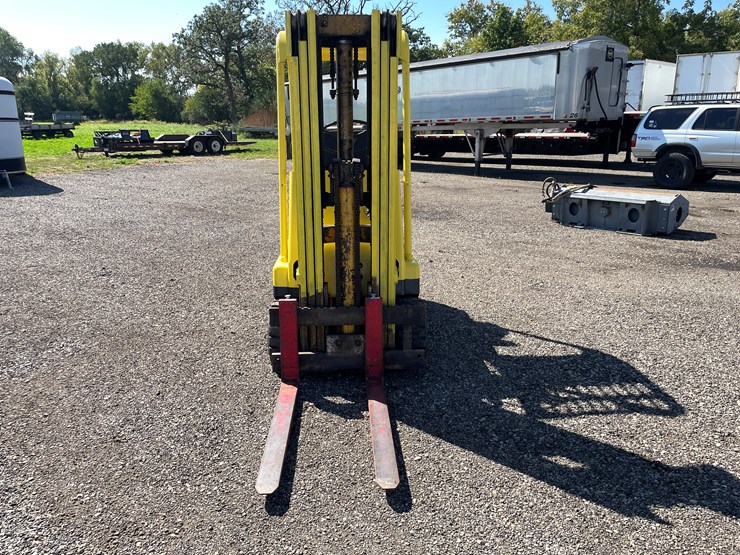 #1039-•-hyster-lp-forklift-image-2