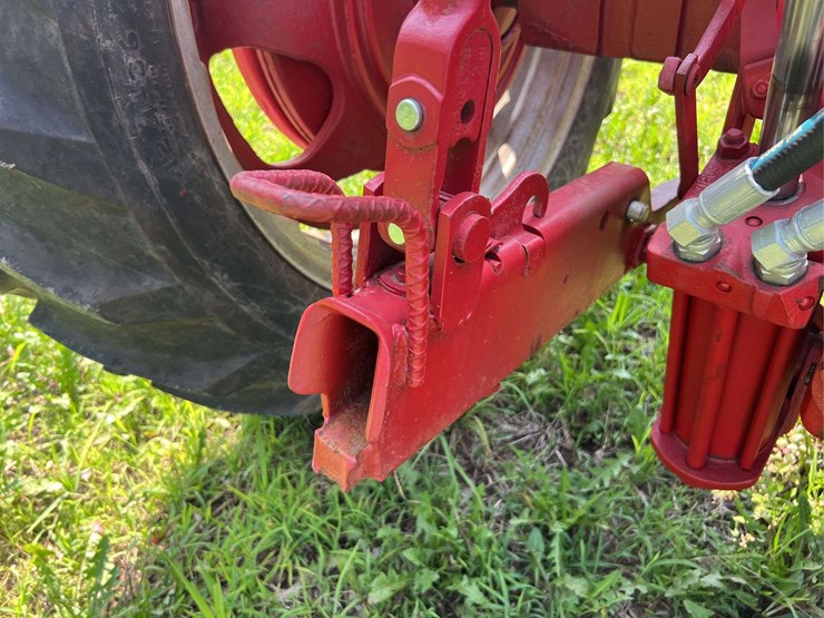 farmall-340-image-54