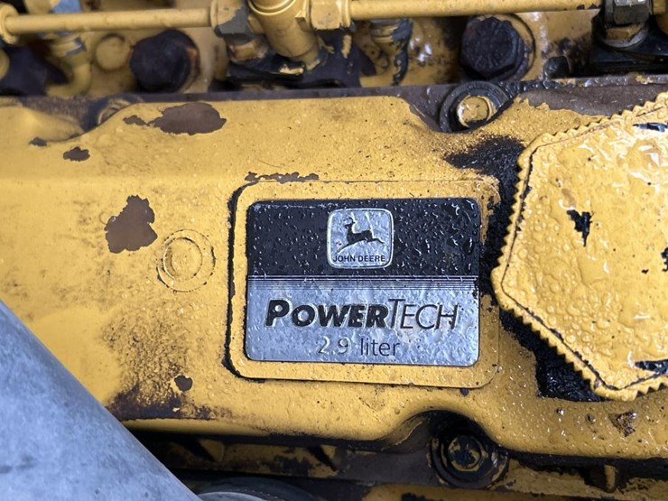 deere-240-image-25