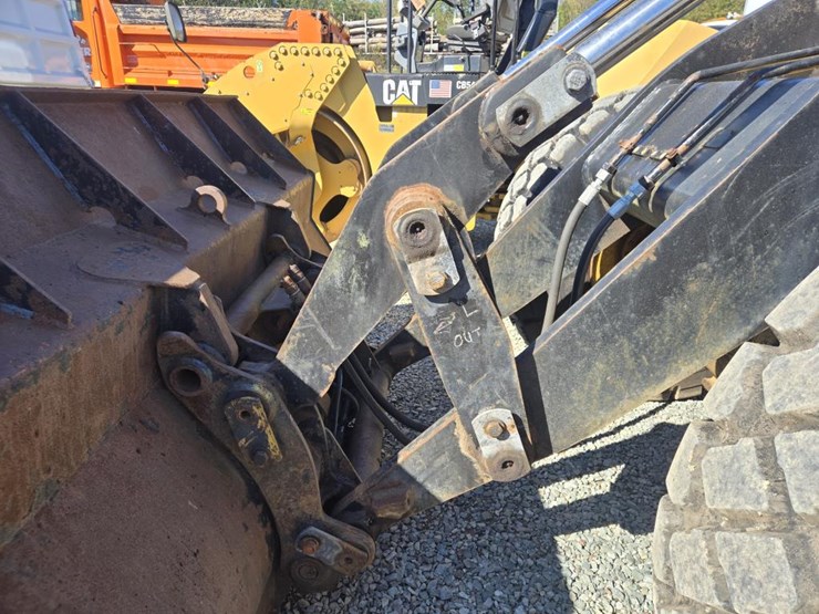 caterpillar-it38g-image-17