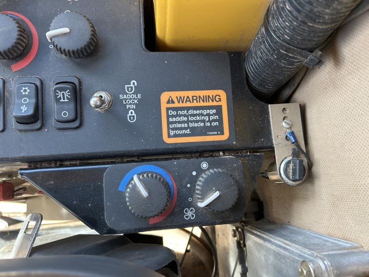 2001-deere-772ch-image-111