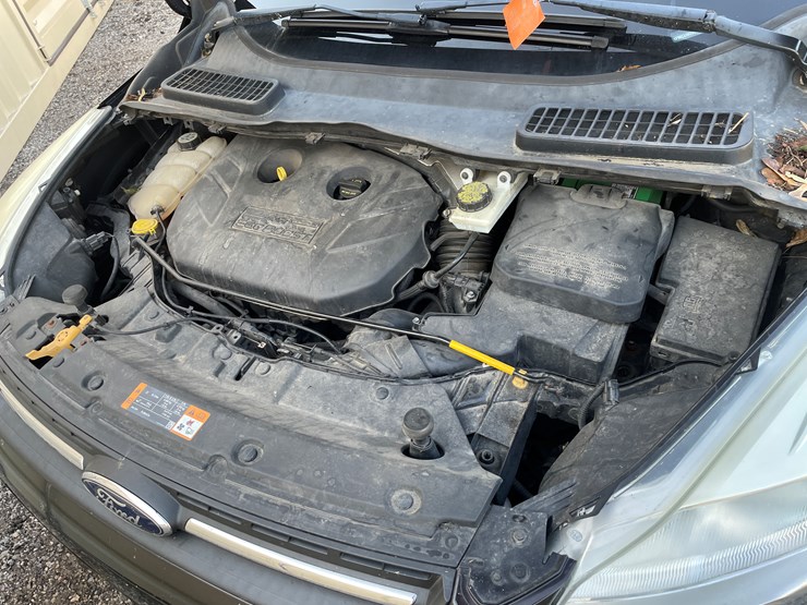2013-ford-escape-se-image-48