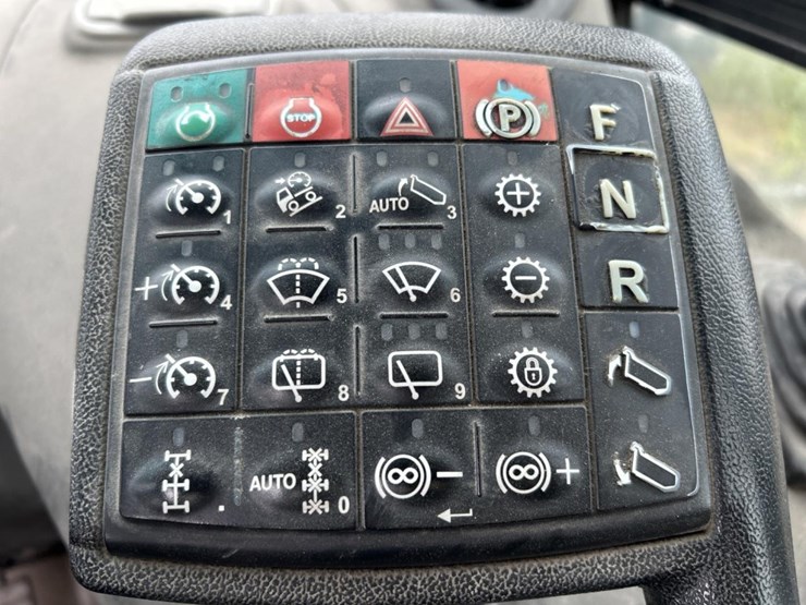 2014-deere-460e-image-40