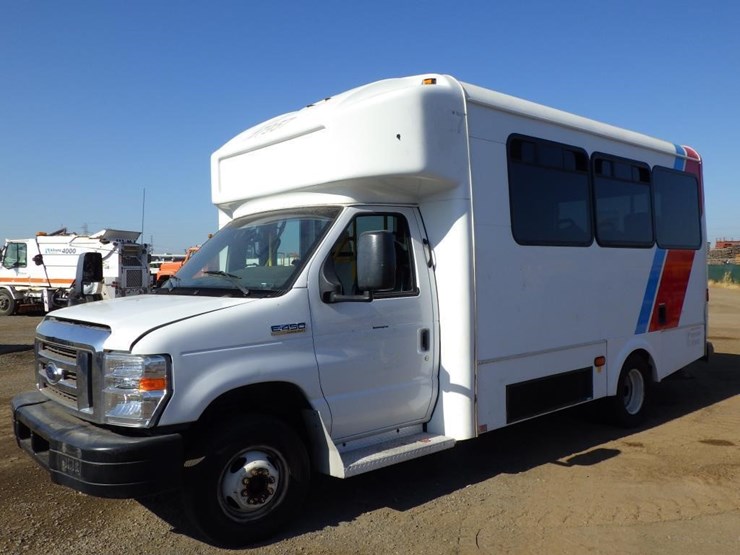 2017-ford-450-image-1