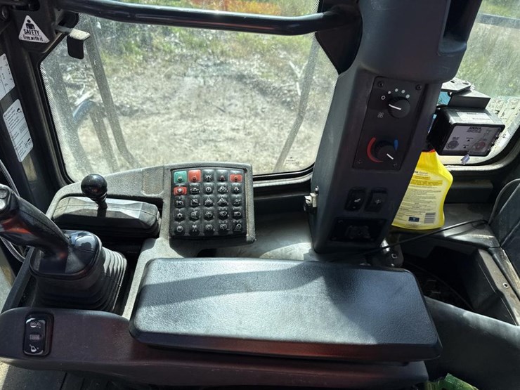 deere-844k-image-51
