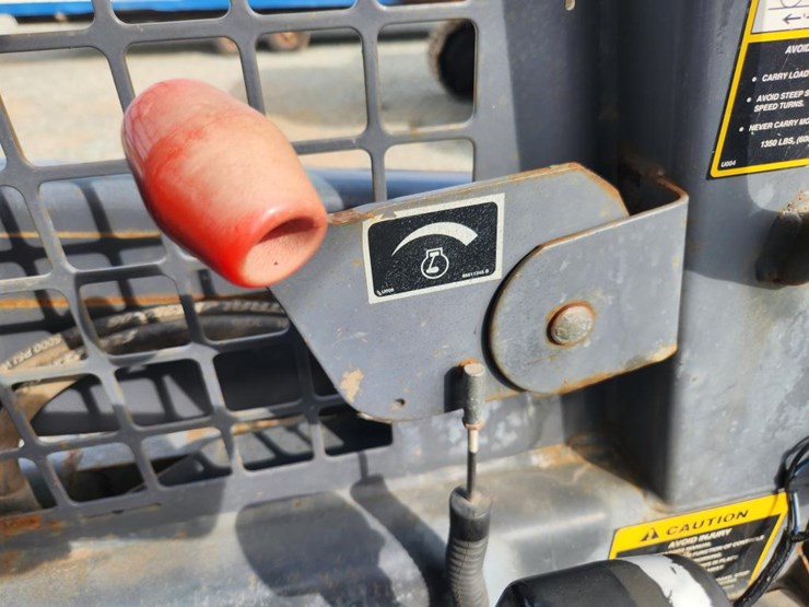 2001-new-holland-ls150-image-33