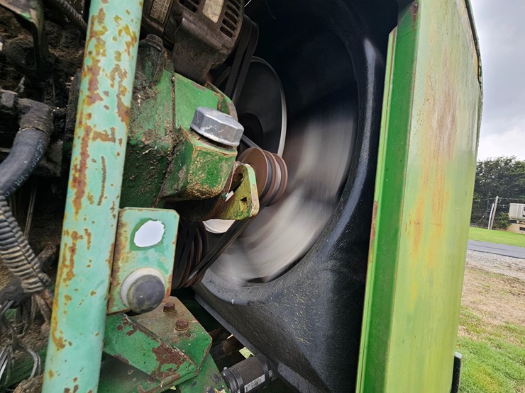 john-deere-8760-image-31