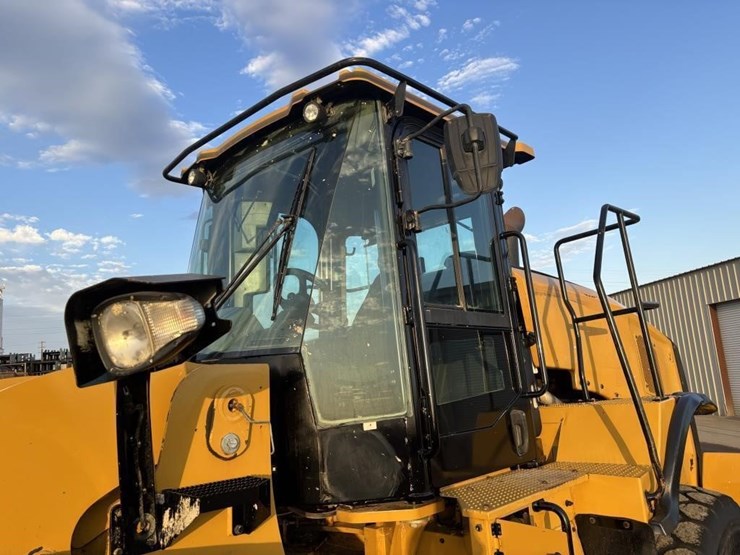 2017-caterpillar-950m-image-35