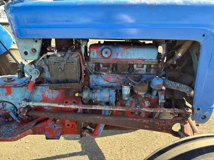 ford-tractor-image-39