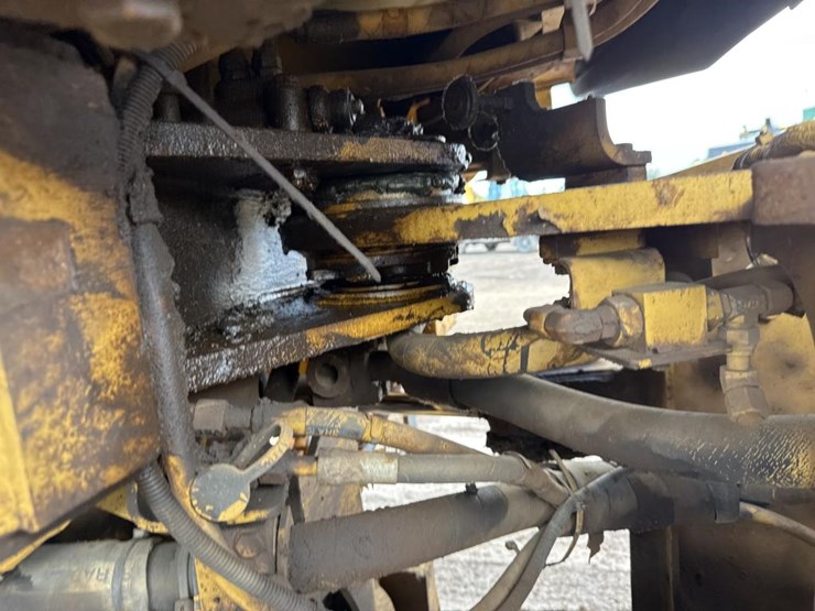 caterpillar-950h-image-35