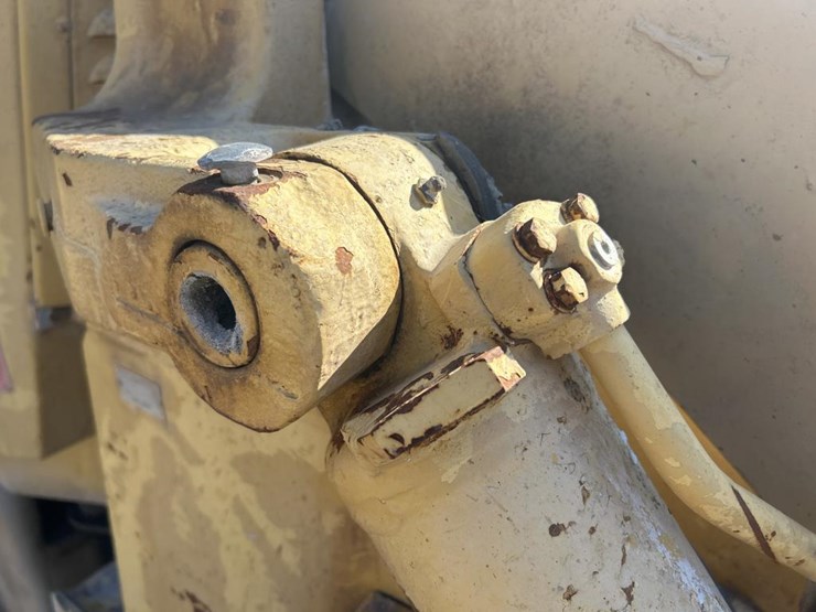 1980-caterpillar-930-image-17