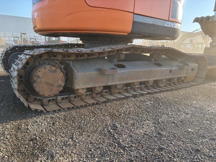 2022-doosan-dx235-lcr-5-image-23