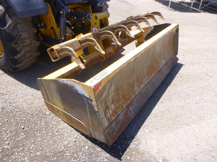 2021-deere-210l-image-20