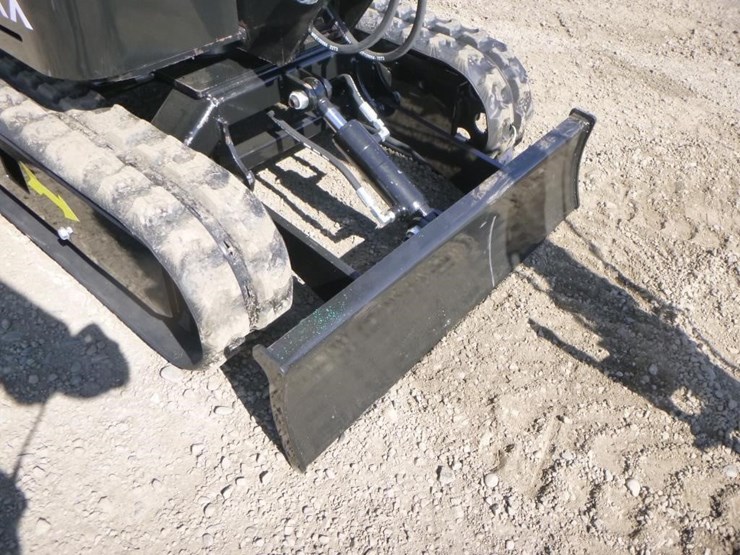 2025-agt-mh12rx-hydraulic-excavator-image-16