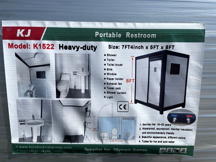 #6312-•-new-portable-restroom-image-3