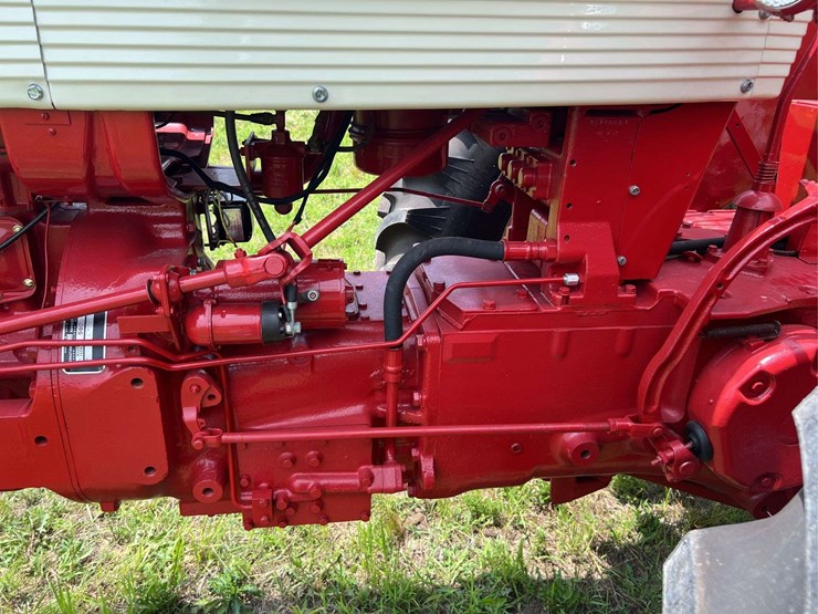 farmall-560-lp-image-81