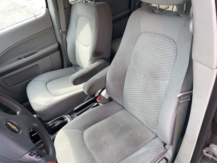 2011-chevrolet-hhr-image-44