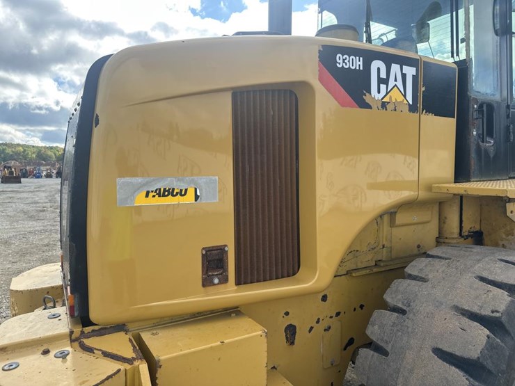 caterpillar-930h-image-12