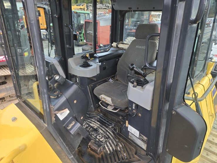 2014-komatsu-d51pxi-image-40