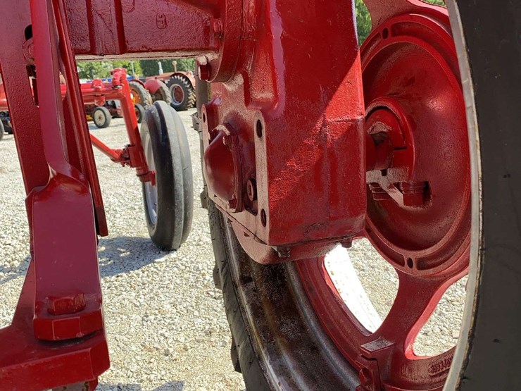 farmall-super-m-high-clearance-lp-image-26