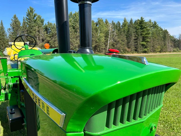 john-deere-4320-image-10