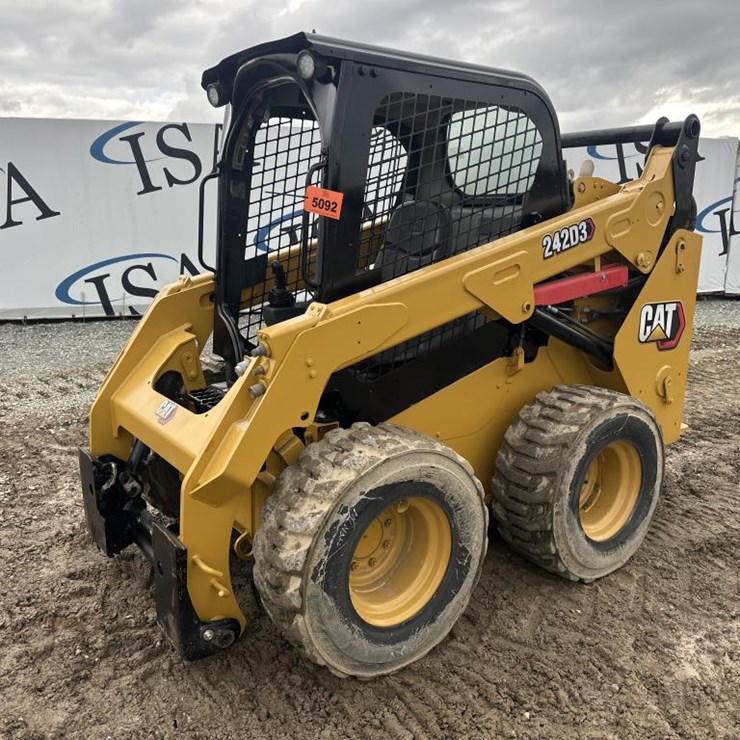 CATERPILLAR 242D3