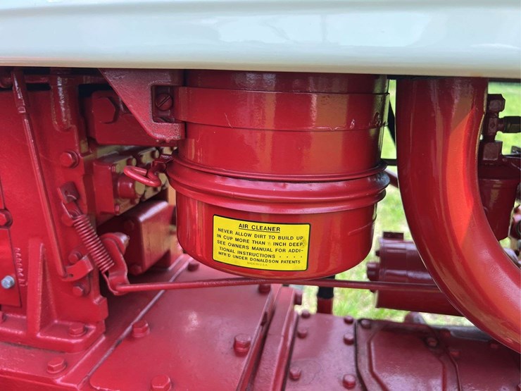 farmall-560-lp-image-34