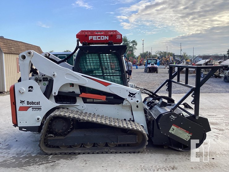 2016-bobcat-t770-image-5