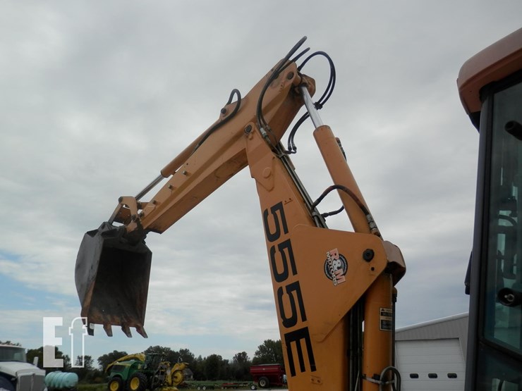 new-holland-555e-image-29