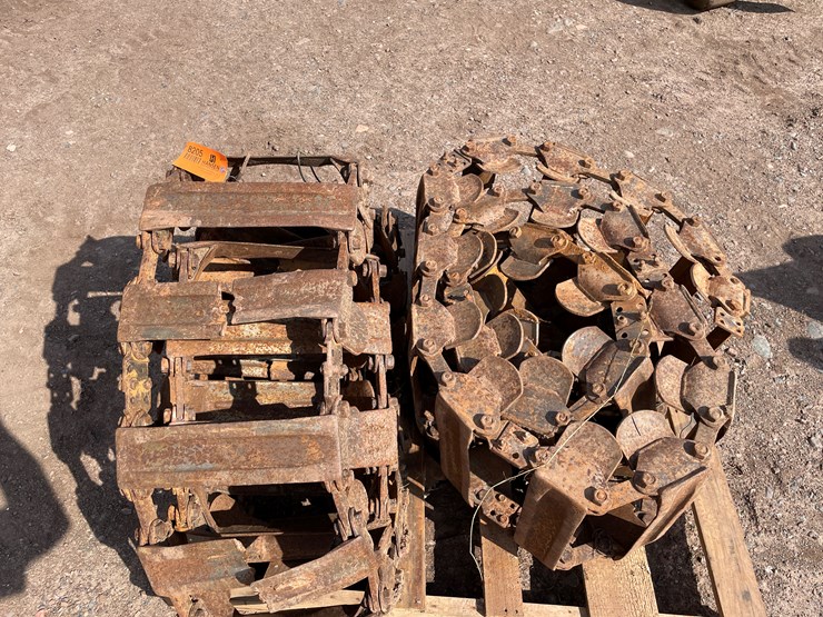 #8205-•-skid-steer-tracks-image-9